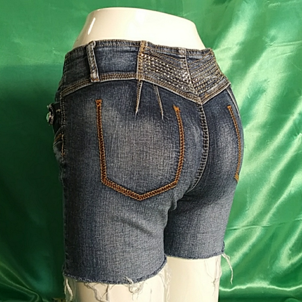 JC JQ Jeans stretchy shorts cut offs. Size 9